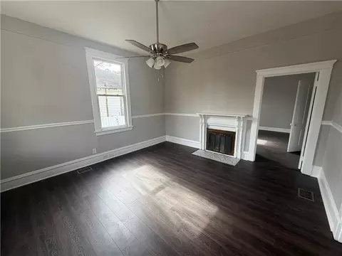 Living - 510 Dexter Ave, Mobile, AL 36604 photo 1 of 3