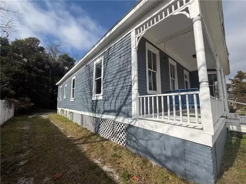 Exterior - 510 Dexter Ave, Mobile, AL 36604 photo 2 of 4