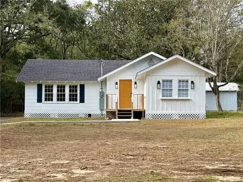2612 Longleaf Dr, Mobile, AL 36693