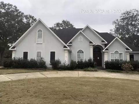 1145 Dominion Dr E, Mobile, AL 36695