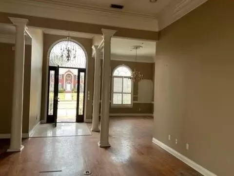 Entry Way - 1145 Dominion Dr E, Mobile, AL 36695 photo 2 of 2