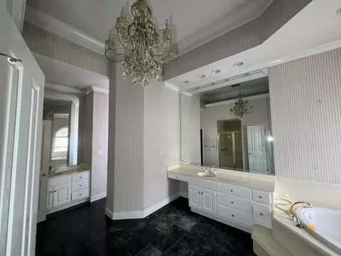 Bath - 1145 Dominion Dr E, Mobile, AL 36695 photo 12 of 17