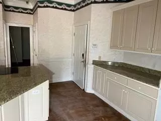 Kitchen - 1145 Dominion Dr E, Mobile, AL 36695 photo 3 of 3