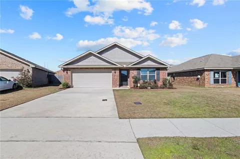 1299 Fairlawn Dr, Semmes, AL 36575