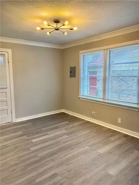 Living - 409 Devon St, Mobile, AL 36617 photo 3 of 3