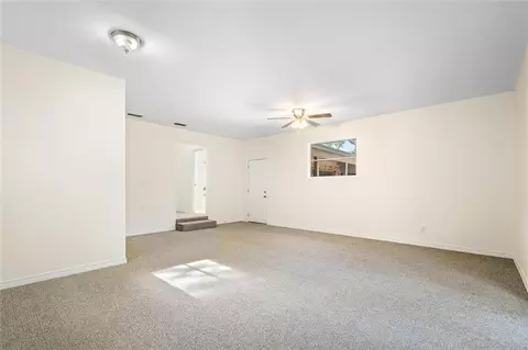 Living - 4242 Bit Spur Rd, Mobile, AL 36608 photo 4 of 5