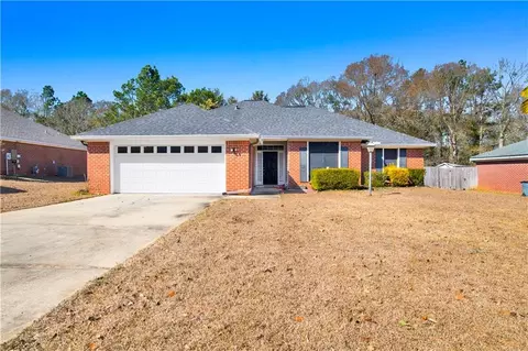 9650 Oak Forrest Dr, Mobile, AL 36695