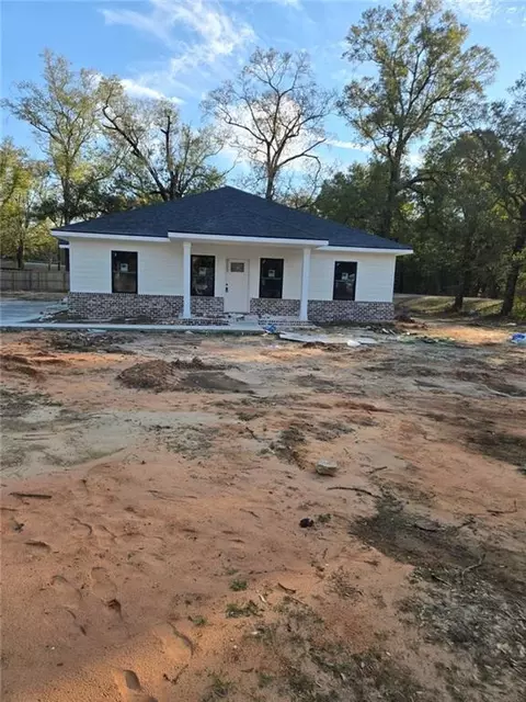 9322 Lawshe Ave, Creola, AL 36525
