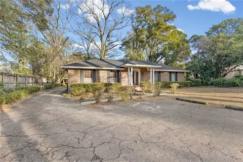 Exterior - 895 Azalea Rd, Mobile, AL 36693 photo 2 of 3