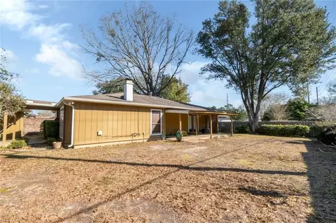Exterior - 29 Cobblestone Way W, Mobile, AL 36608 photo 5 of 8