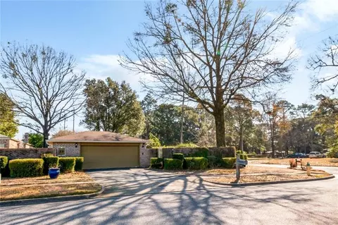 Exterior - 29 Cobblestone Way W, Mobile, AL 36608 photo 7 of 8