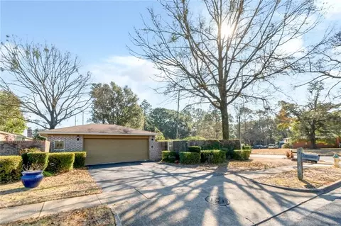 29 Cobblestone Way W, Mobile, AL 36608
