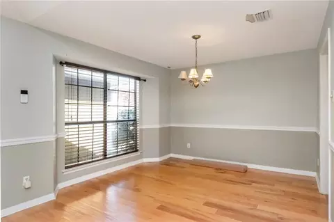 Living - 29 Cobblestone Way W, Mobile, AL 36608 photo 5 of 6