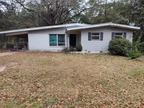 2205 Beau Terra Dr W, Mobile, AL 36618