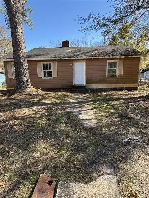 1019 Colonial Ct, Mobile, AL 36606