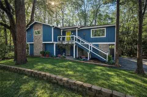 5505 White Pine Dr, Mobile, AL 36693