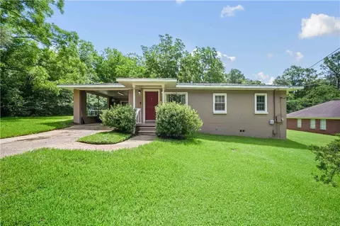 464 Claude Harris Dr, Mobile, AL 36608