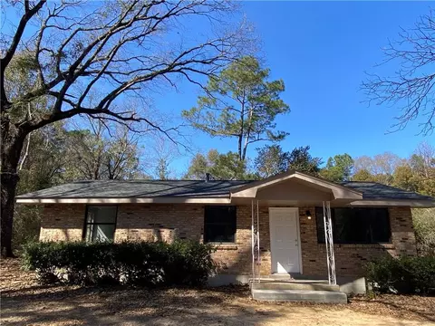 5233 Oak Crest Dr, Wilmer, AL 36587