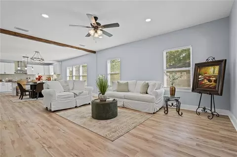 Living - 1850 Old Shell Rd, Mobile, AL 36607 photo 1 of 2