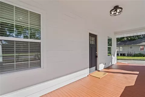 Exterior - 1850 Old Shell Rd, Mobile, AL 36607 photo 7 of 9