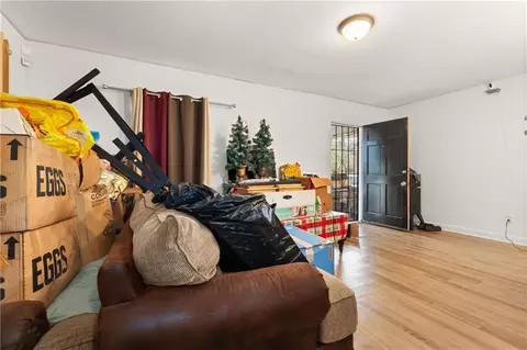 Living - 1254 Seneca St, Mobile, AL 36605 photo 2 of 2