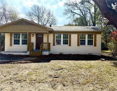 2203 Rosa Dr, Mobile, AL 36617