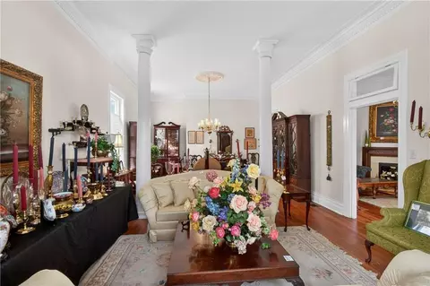 Living - 300 Ann St S, Mobile, AL 36604 photo 2 of 3