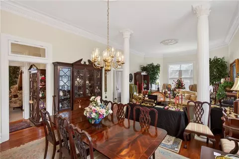 Dining - 300 Ann St S, Mobile, AL 36604 photo 1 of 3