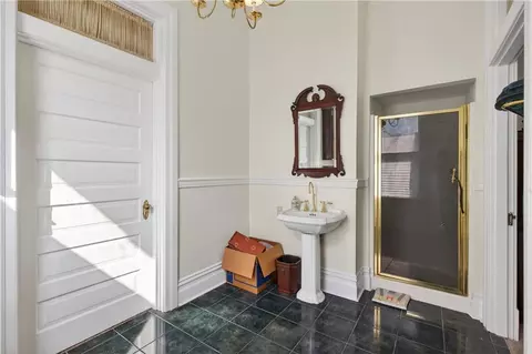 Bath - 300 Ann St S, Mobile, AL 36604 photo 3 of 3