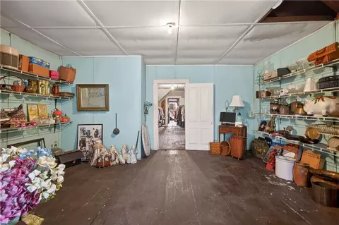 Entry Way - 300 Ann St S, Mobile, AL 36604 photo 3 of 3