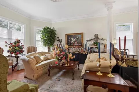 Living - 300 Ann St S, Mobile, AL 36604 photo 1 of 3