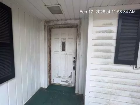 Exterior - 7215 Broadview Dr E, Theodore, AL 36582 photo 5 of 10