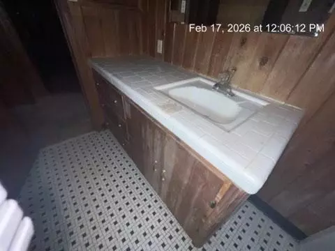Bath - 7215 Broadview Dr E, Theodore, AL 36582 photo 1 of 3
