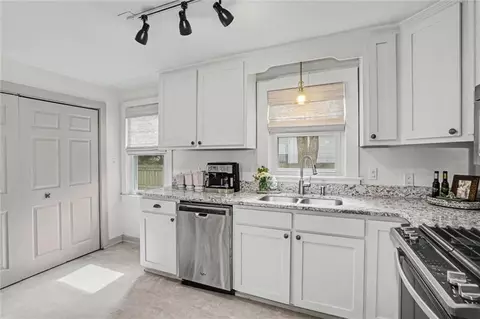 136 Florence Pl, Mobile, AL 36607 photo 18