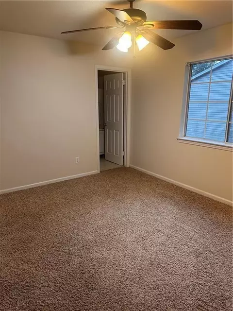 Bedroom - 6701 Dickens Ferry Rd #83, Mobile, AL 36608 photo 4 of 9