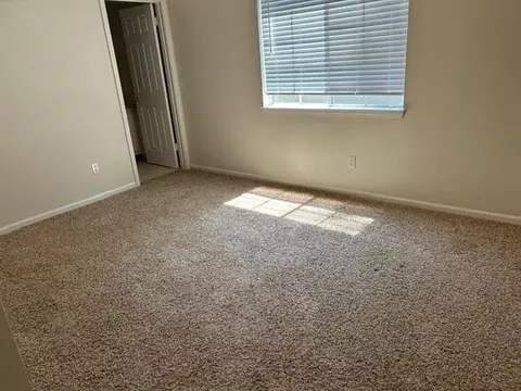Bedroom - 6701 Dickens Ferry Rd #83, Mobile, AL 36608 photo 7 of 9
