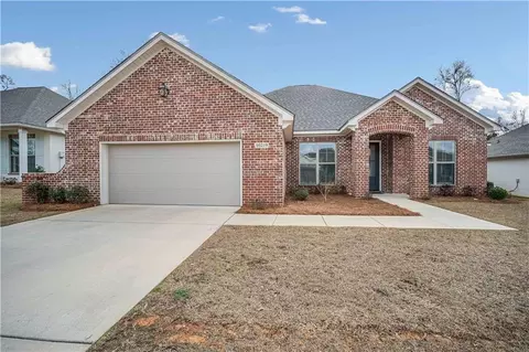 10219 Grady Ln, Mobile, AL 36695