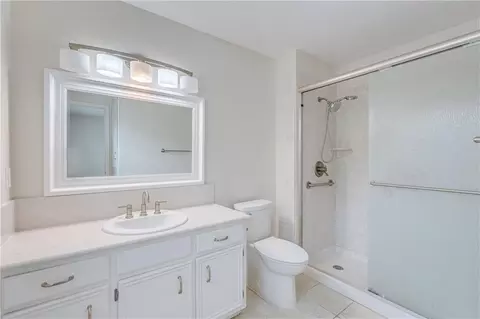 Bath - 375 Bridle Path Way, Mobile, AL 36608 photo 1 of 1