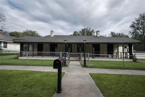 25 Southern St, Chickasaw, AL 36611