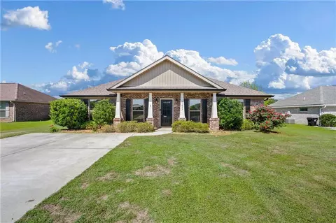 21673 Bartlett Ln, Robertsdale, AL 36567