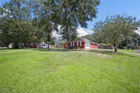 Exterior - 2865 Barlett Dr, Mobile, AL 36608 photo 2 of 4