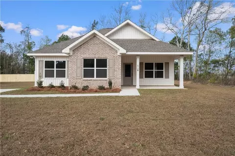 6738 Barneswood Dr, Theodore, AL 36582