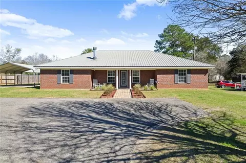 11991 Lee Bishop Rd, Irvington, AL 36544