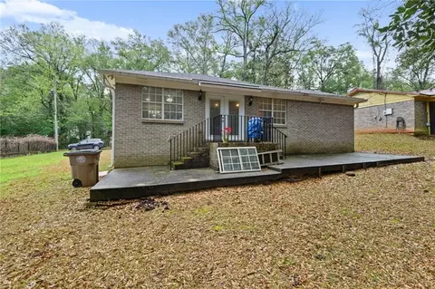 Exterior - 949 Knowles Ln, Mobile, AL 36608 photo 4 of 5