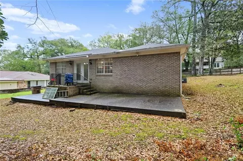 Exterior - 949 Knowles Ln, Mobile, AL 36608 photo 3 of 5