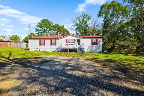 12000 Lee Bishop Rd, Irvington, AL 36544