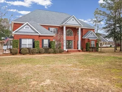 3835 Lakefront Dr W, Mobile, AL 36695