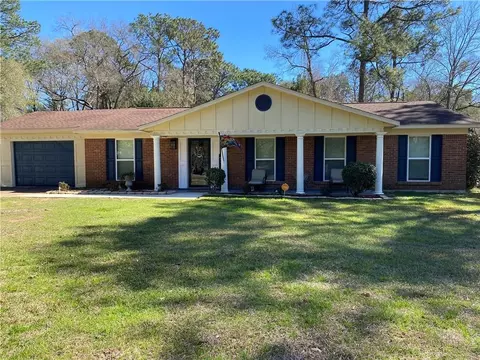 1815 Panorama Blvd W, Mobile, AL 36609