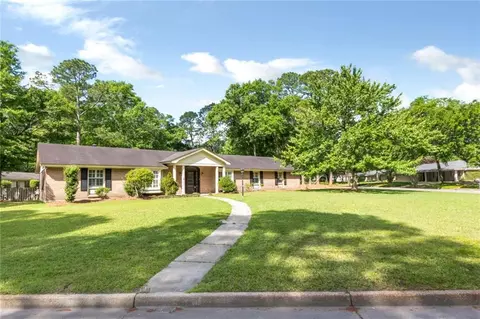 Exterior - 100 Fenwick Rd, Mobile, AL 36608 photo 9 of 12