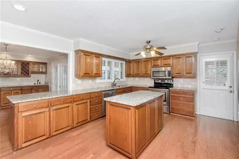 Kitchen - 100 Fenwick Rd, Mobile, AL 36608 photo 2 of 4
